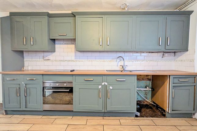 8 Heol Bryn Selu, Merthyr Tydfil photo 4