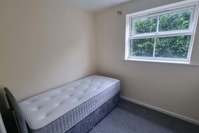 Flat 3, Veer Court, 47, Church Lane, Coventry photo 5