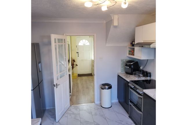 End terrace house for sale in Dominion Road, Worthing