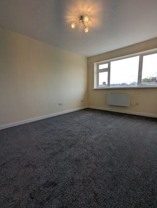 23, Deegan Close, Coventry photo 3