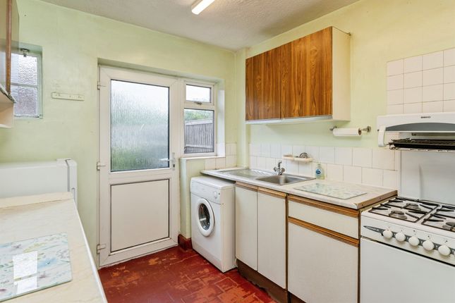 28, Leyland Drive, Chester photo 4