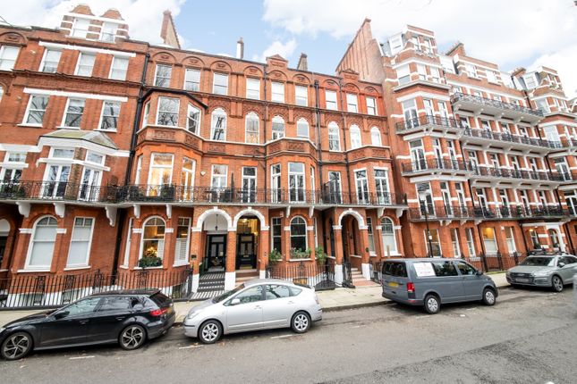Flat to rent in Barkston Gardens, Earls Court