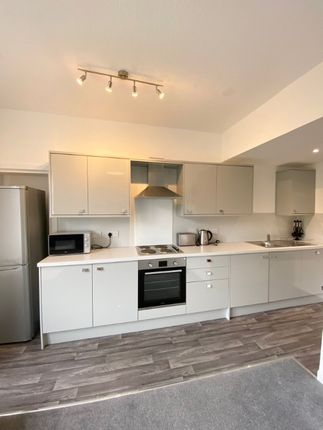 Thumbnail Flat to rent in Abbotsford Place, West End, Dundee