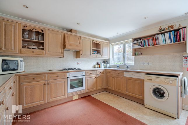 Oaklands, 39 Albert Road, Ferndown photo 3