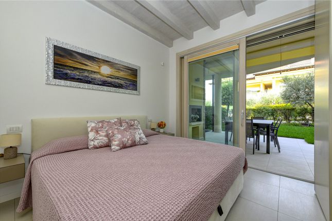 Apartment for sale in Sirmione, Lake Garda, Sirmione, Lake Garda, Lombardy, 25019