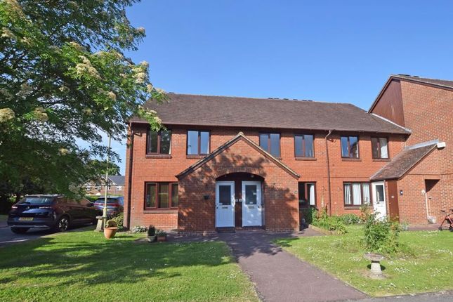 1-bed flat on 70, Adams Way, Alton, £70,000