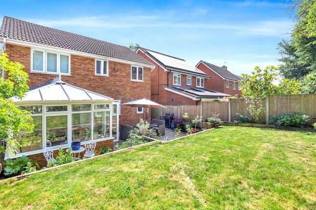 23, Tawny Grove, Alton photo 4