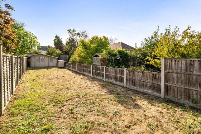 37, Sunbury Lane, Surrey photo 4