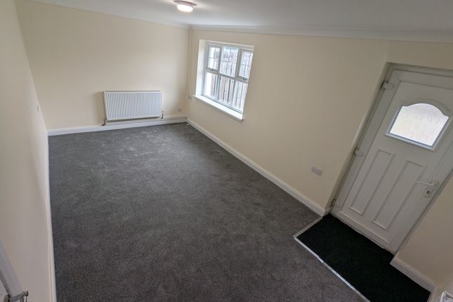 16 Gorsefields Court, Gorsefields Court, Middlesbrough, TS6,, Middlesbrough photo 3