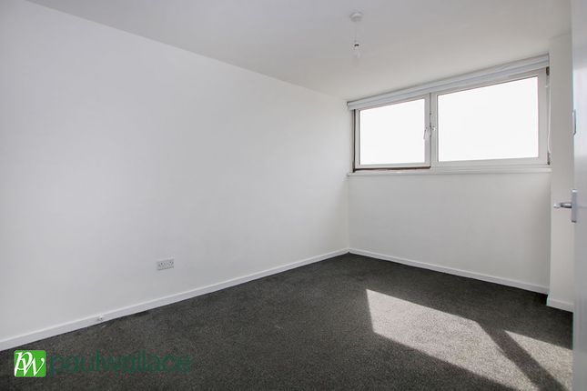 63 Tower Heights, Burford Street, Hoddesdon photo 4