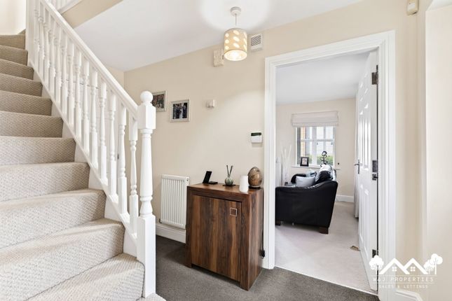 2, Sweet Briar Close, Accrington photo 2