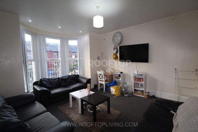 Terraced house to rent in Ebor Place, Leeds