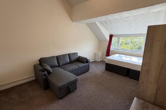 FLAT 3, 109, Egerton Road, Manchester photo 4