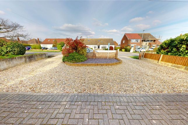 Bungalow for sale in Central Avenue, Stanford-Le-Hope, Essex