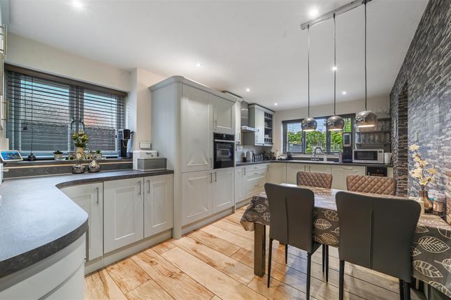 Graylings, Manningtree Road, Stutton photo 4