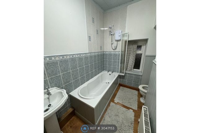 A Plodder Lane, Farnworth, Bolton photo 4