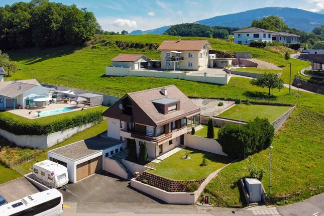 Thumbnail Villa for sale in Remaufens, Canton De Fribourg, Switzerland