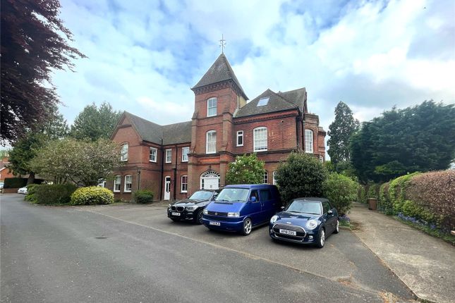 1 bed flat for sale in Summersbury Hall, Summersbury Drive, Shalford, Guildford GU4
