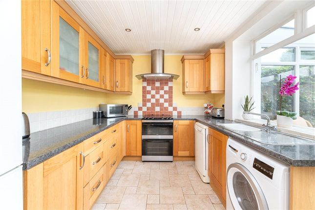 6, Effingham Road, Bingley photo 4