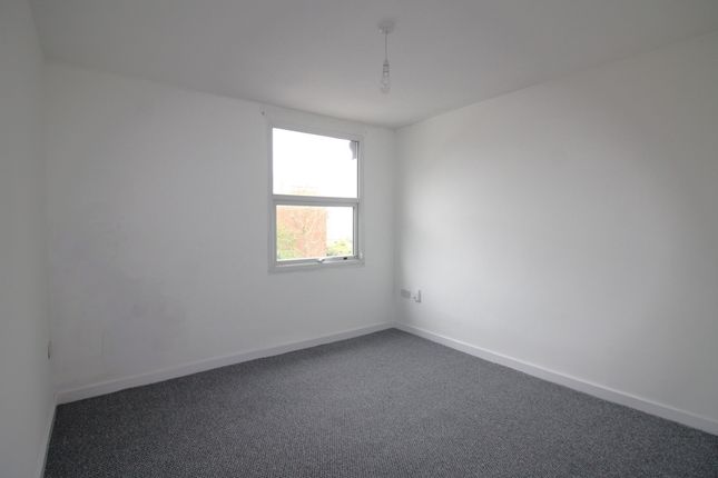 Terraced house to rent in Sutton Road, Kidderminster
