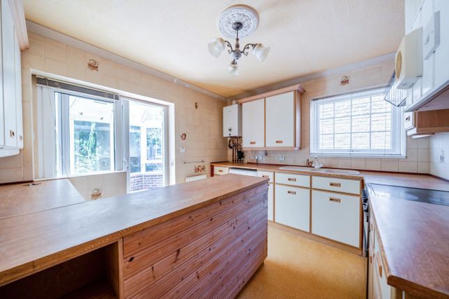 55, Sullington Gardens, Worthing photo 2