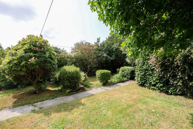 23, Boscoppa Road, St Austell photo 4