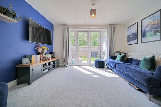 19, Mint Grove, Melksham photo 2