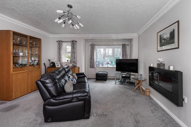 37, Well Close, Tonbridge photo 2
