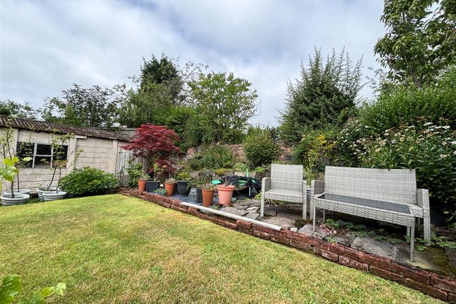 2, Hambleton Place, Stoke-On-Trent photo 3