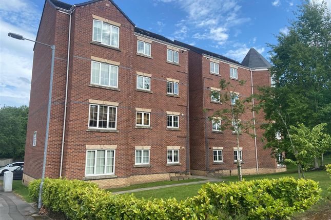 3 bed flat to rent in Cobblestone Drive, Mansfield NG18