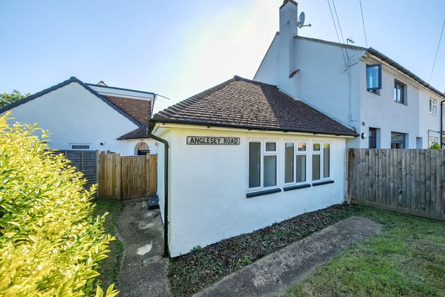 Thumbnail Bungalow for sale in Anglesey Road, Watford