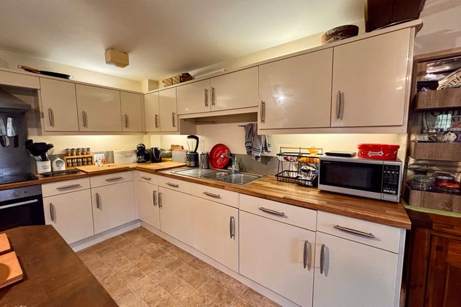 9, Burton On Trent photo 4