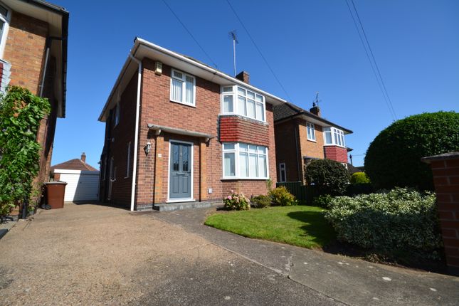 Detached house to rent in Bradborne Avenue, Wilford, Nottingham