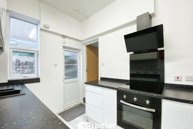 371, Cardiff photo 4