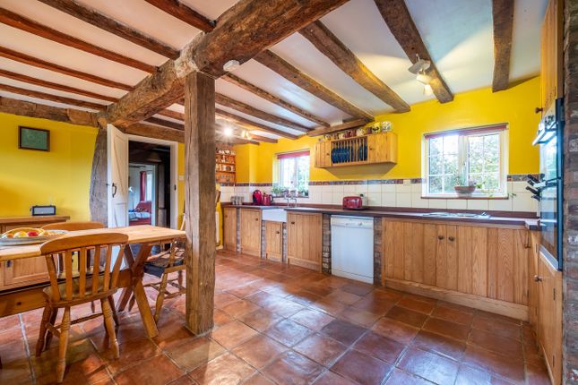 Bow Cottage, Bow Lane, Tewkesbury photo 3