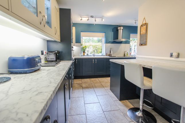 2 Hylands Close, Higher Broad Oak Road, Ottery St Mary photo 2