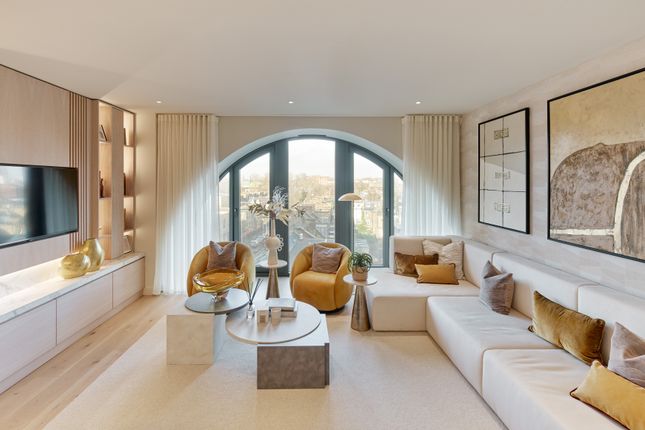 3-bed flat on 1, Waverly Square, Chelsea, £1,985,000