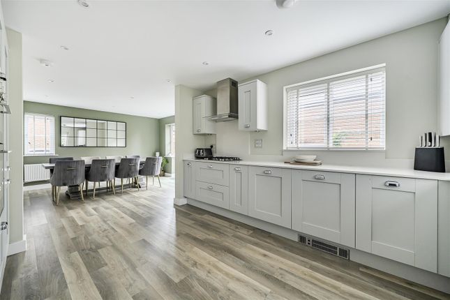 45, Charity Way, Crowthorne photo 4