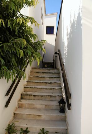 Apartment for sale in Alaminos, Cyprus