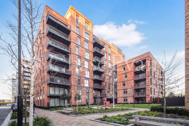 Thumbnail Flat to rent in Azure Mansions, Moselle Gardens, Clarendon, Wood Green