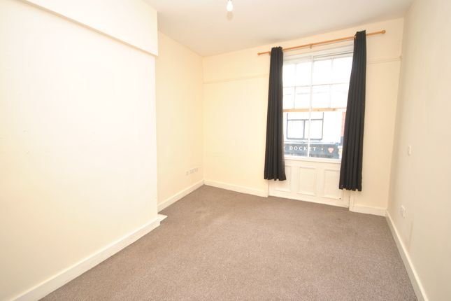 Flat 7 Victoria House, 46, High Street, Whitchurch photo 5