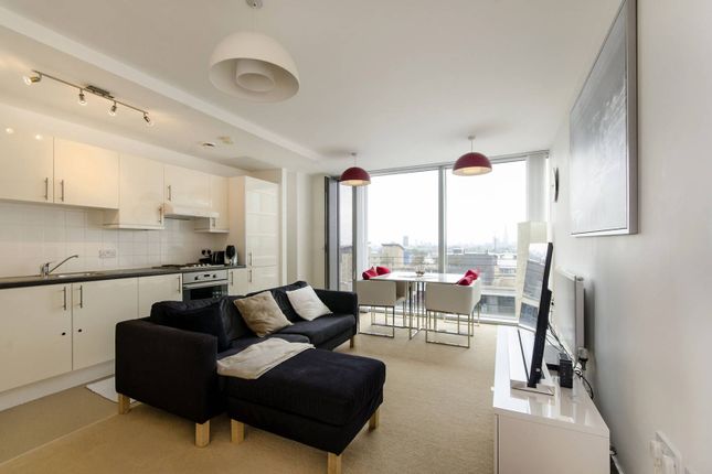 Thumbnail Flat to rent in Whitby House, Canary Wharf, London