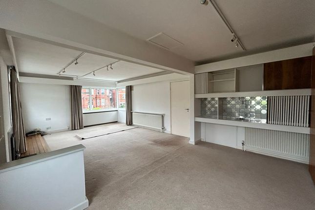 32, Whitehall Road, Colwyn Bay photo 4