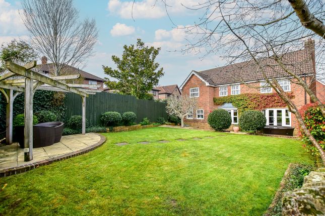 Detached house for sale in Roundshead Drive Warfield, Berkshire
