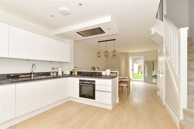 Key Drive, Cranleigh photo 2