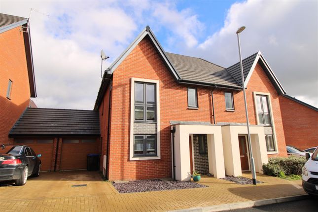Thumbnail Property for sale in Rievaulx Way, Daventry
