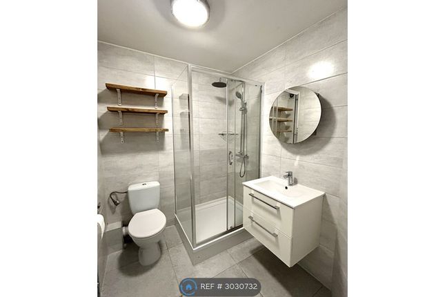 B Arlingford Road, London photo 3