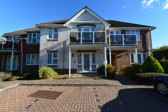 Flat for sale in Eleanor Court, Caslake Close, New Milton