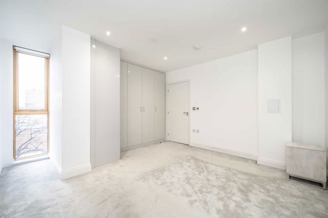 Flat 20, New Malden House, 1, Blagdon Road, New Malden photo 2