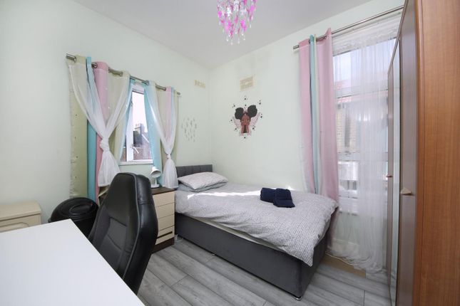 Terraced house for sale in Shakespeare Road, London